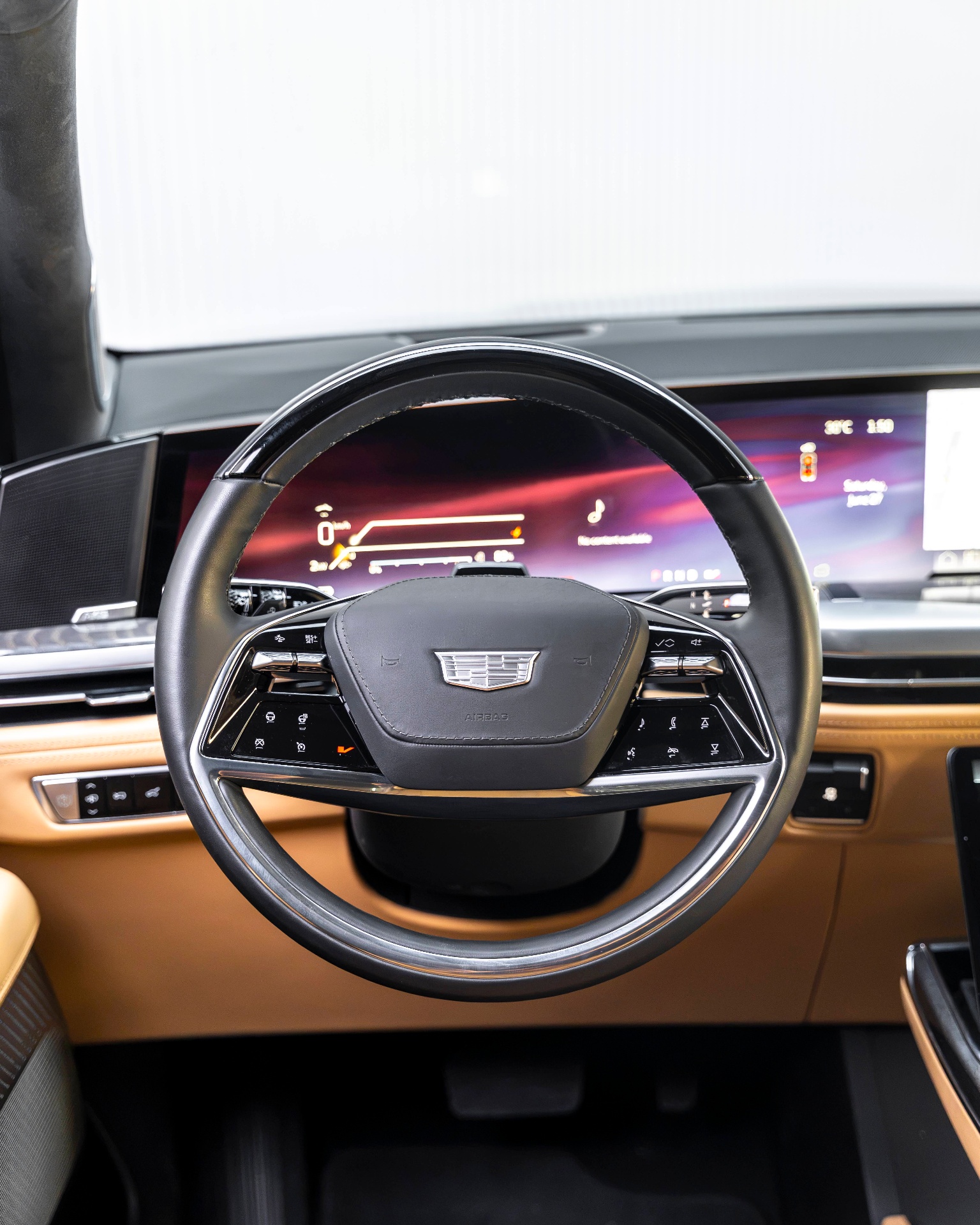 Cadillac Escalade IQ 1000E Premium Luxury AWD view 6