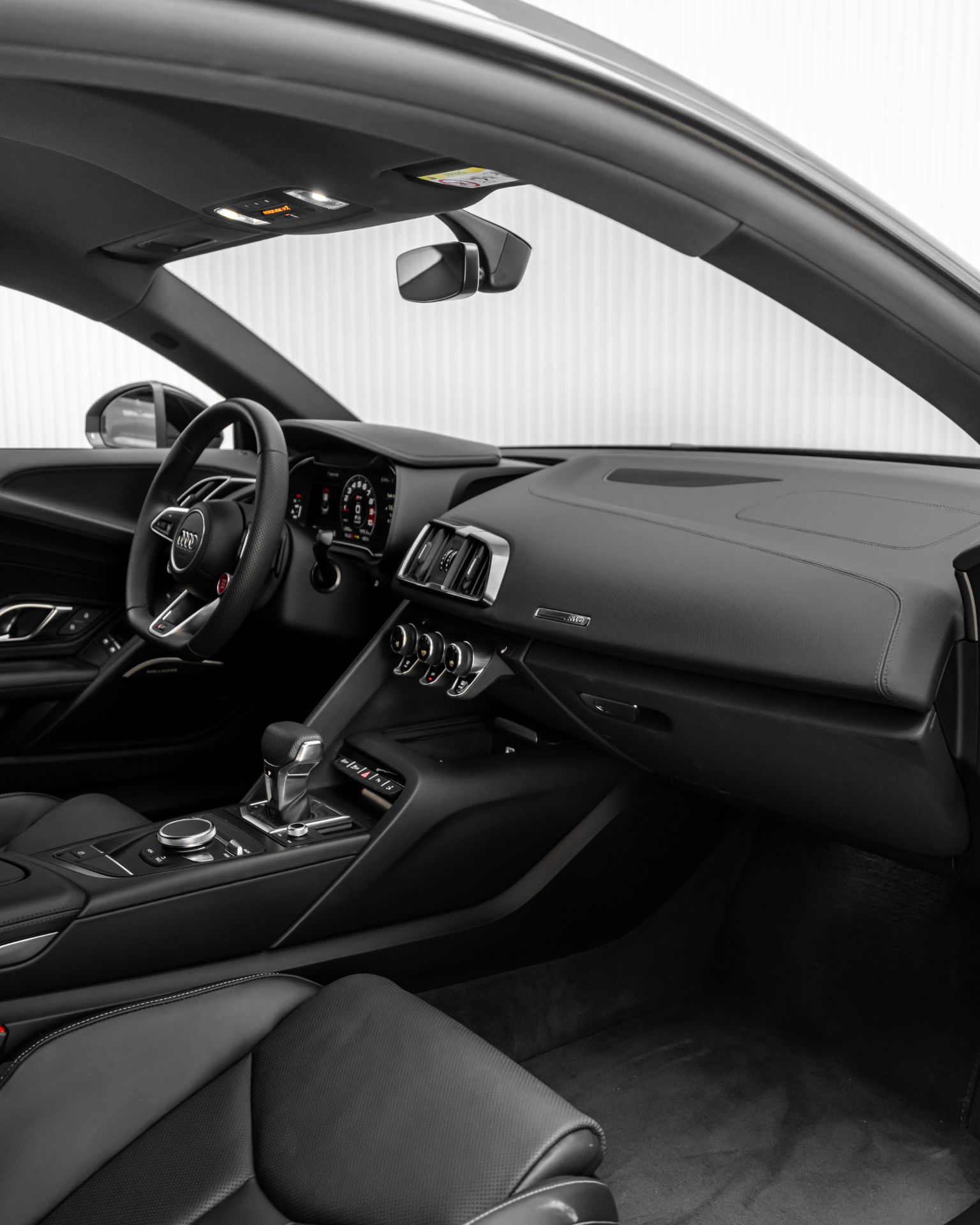 Audi R8 Coupe V10 Performance RWD view 9
