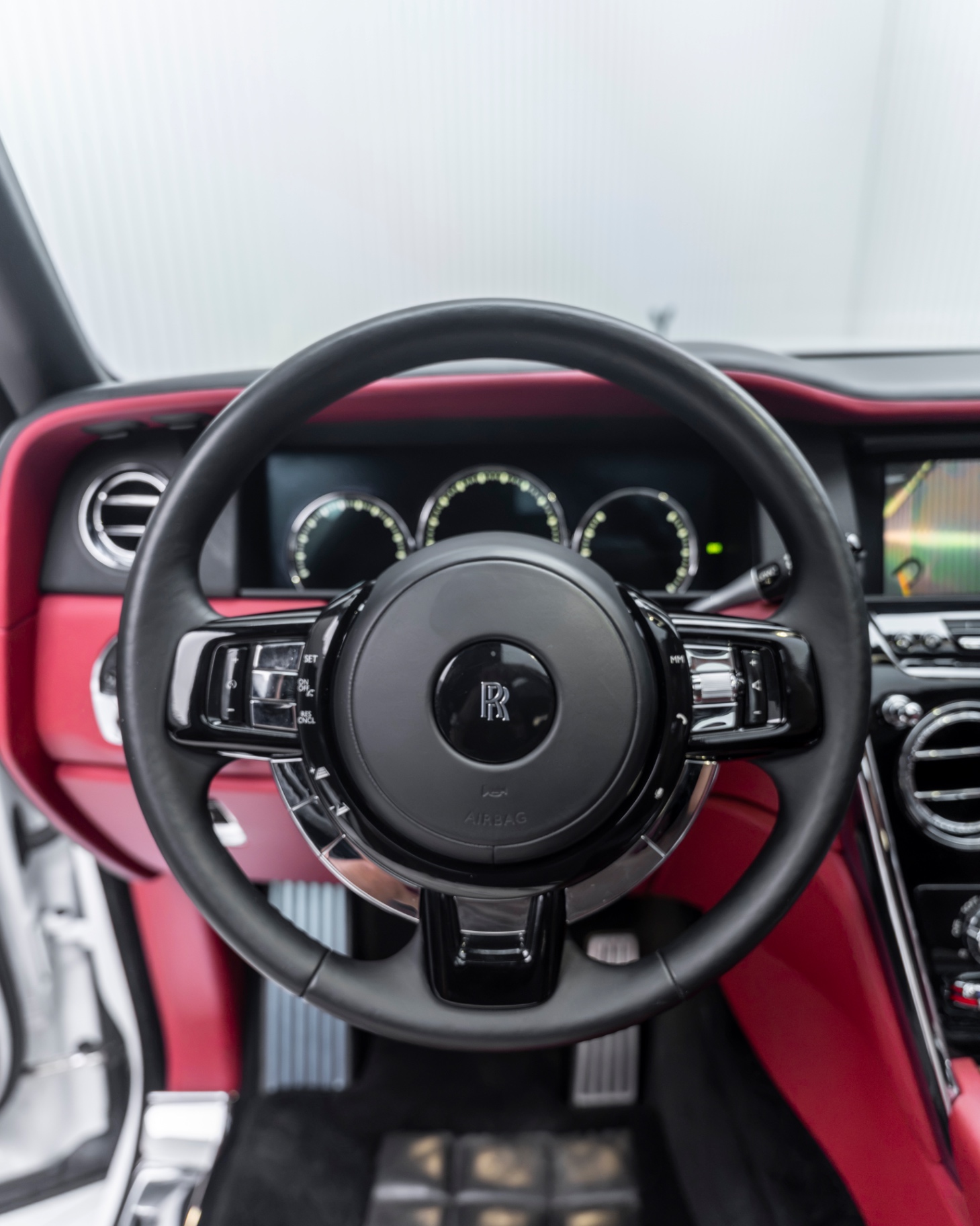 Rolls-Royce Cullinan (2025 Facelift) view 7