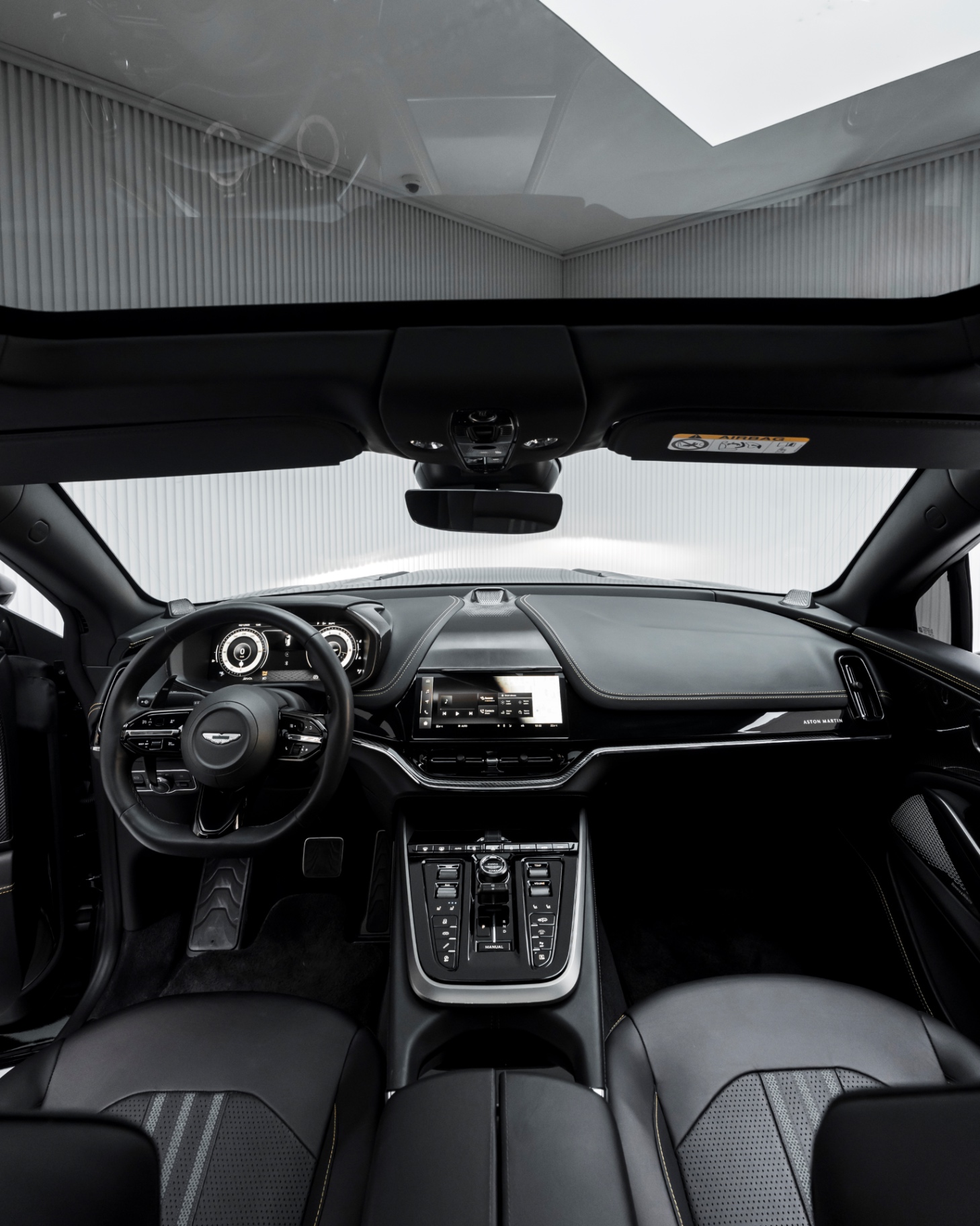 Aston Martin DBX707 view 2