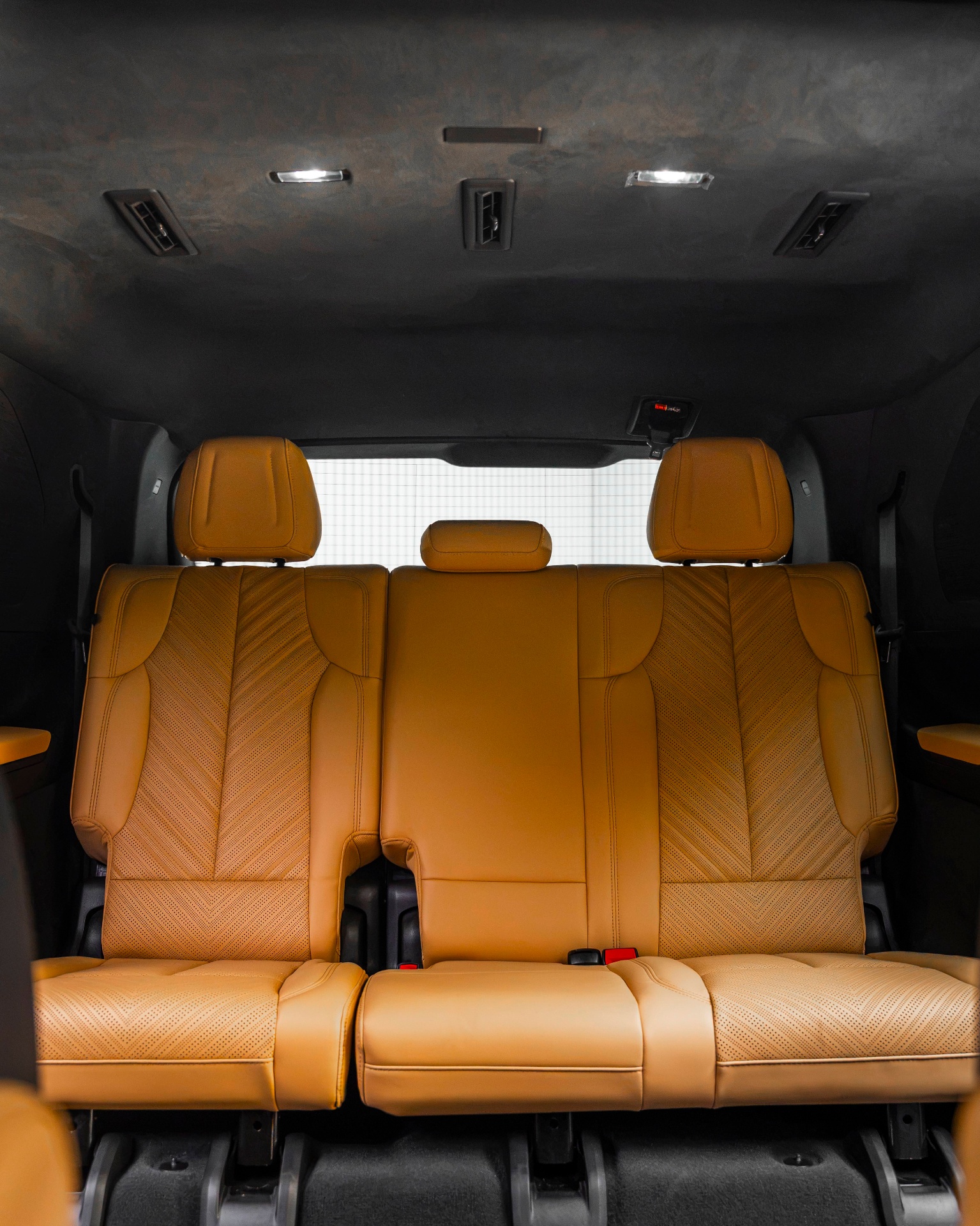 Cadillac Escalade IQ 1000E Premium Luxury AWD view 13