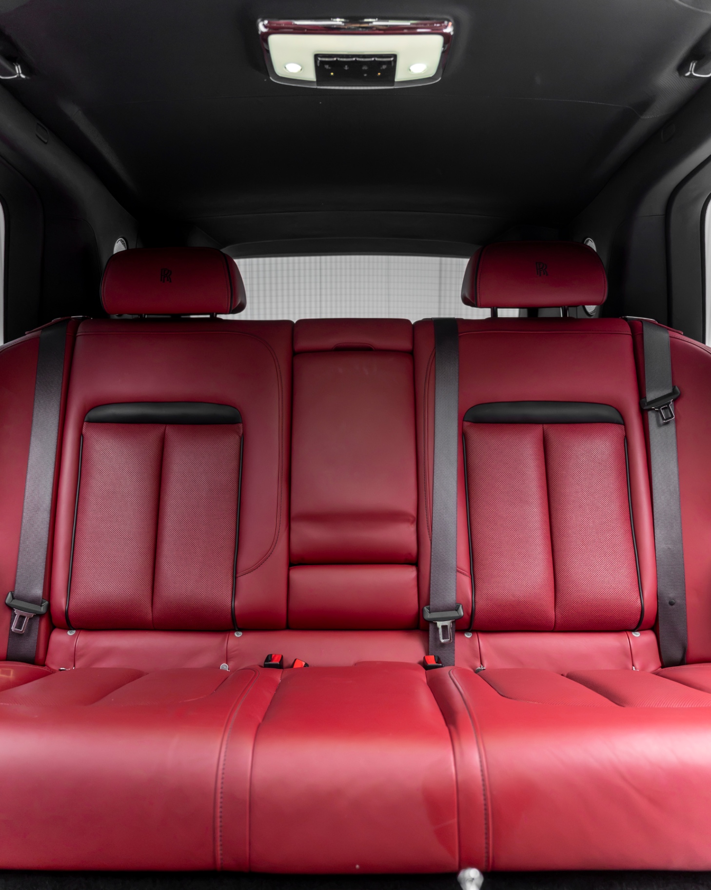 Rolls-Royce Cullinan (2025 Facelift) view 12