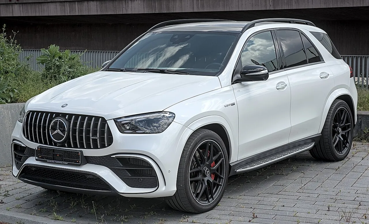 A Mercedes-AMG acaba de colocar um motor ao estilo Ferrari num SUV