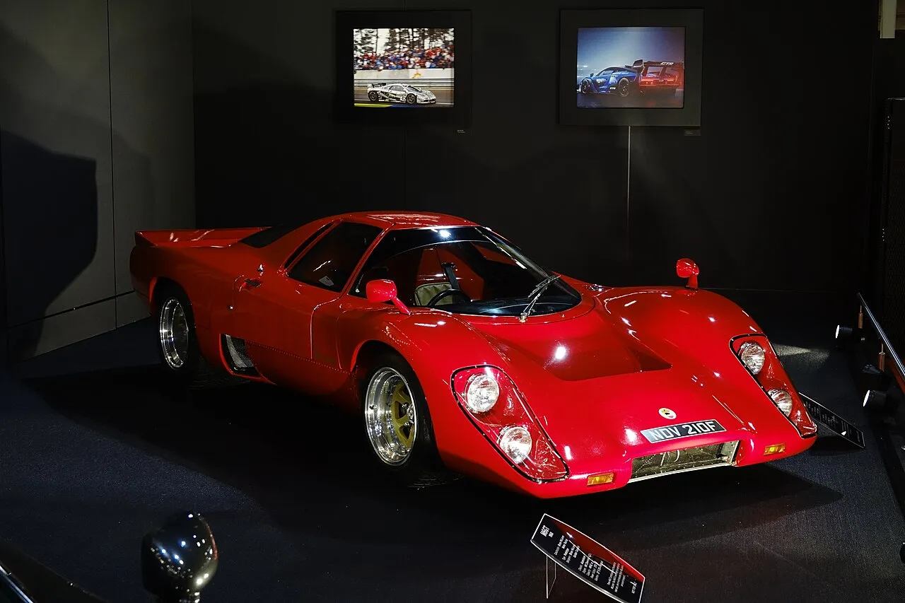 El coche de carretera que Bruce McLaren nunca llegó a terminar: la restauración del M6GT de MSO