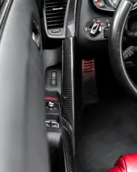 2015 Audi R8 Spyder V8 FSI Quattro for sale in Dubai — photo 15 of 20