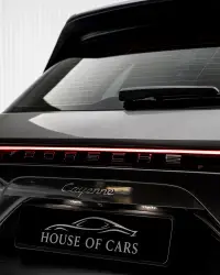 2019 Porsche Cayenne Standard for sale in Dubai — photo 4 of 16