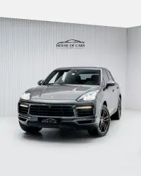 2019 Porsche Cayenne Standard for sale in Dubai — photo 1 of 16